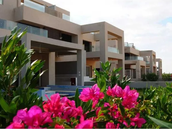 امتلك فيلا في هاسيندا باي الساحل بقسط 5 % على 6 سنوات