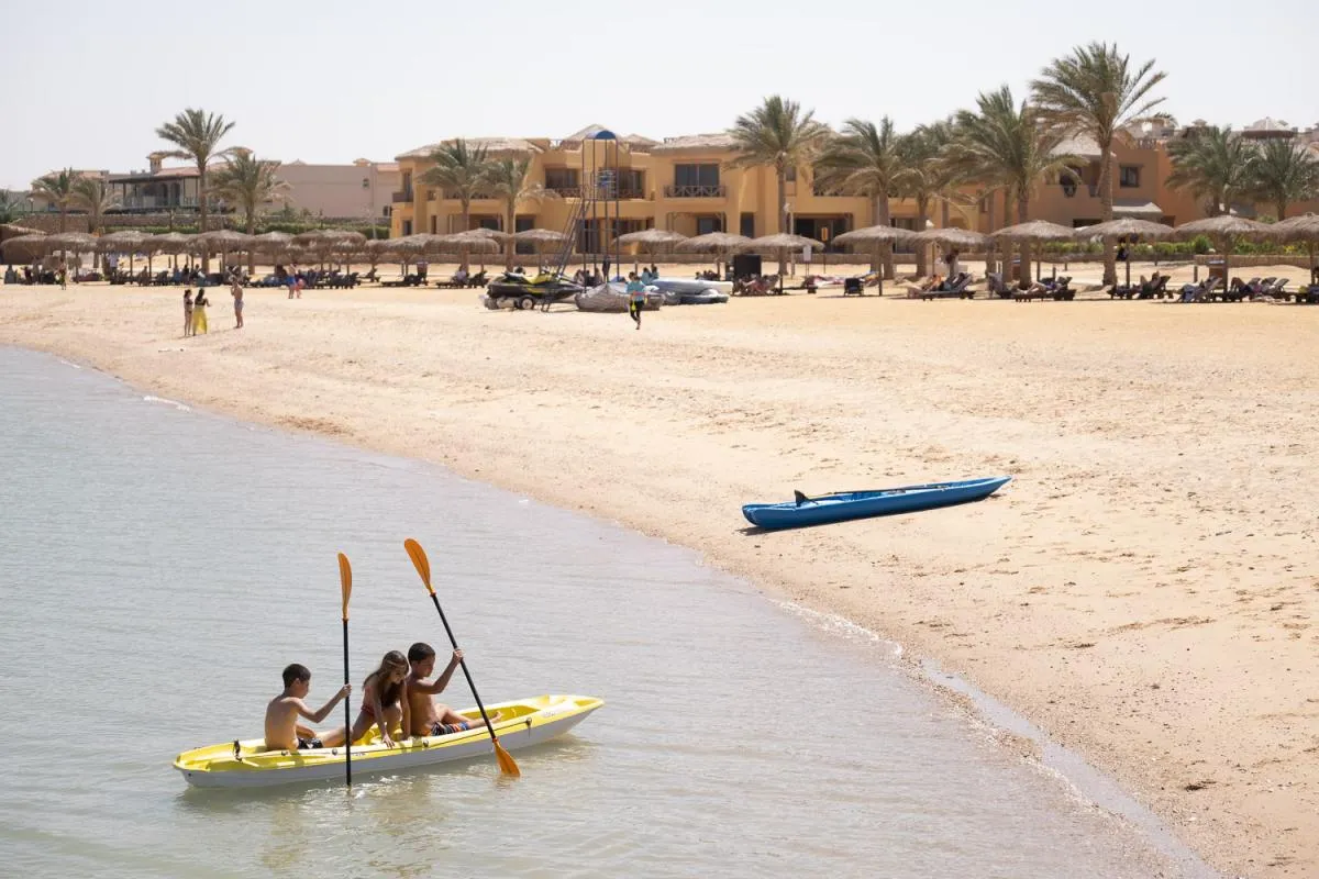 280-meter properties with 5 bedrooms for sale in Mountain View Sokhna 2