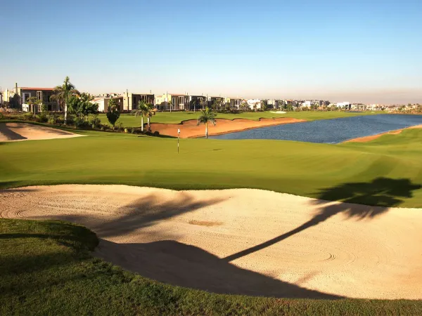 للبيع بالتقسيط فيلا 620م في كمبوند اليجريا