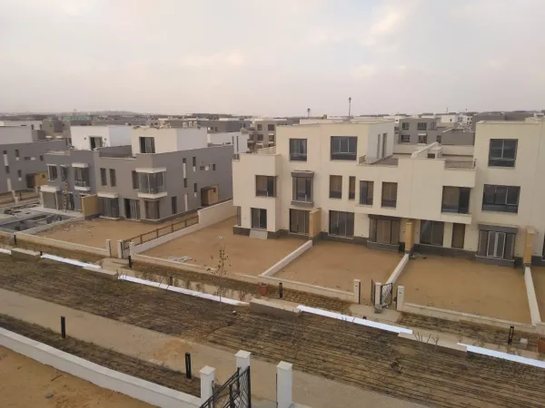 660 m² Villa for sale with less than market price in Sodic New Cairo