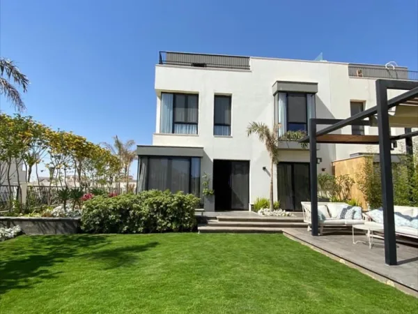 Great opportunity of 263m² Twin house with installments over 72 months in Sodic Villette 5th Settlement