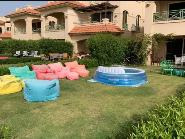 منازل مزدوجة للبيع في لافيستا باي إيست