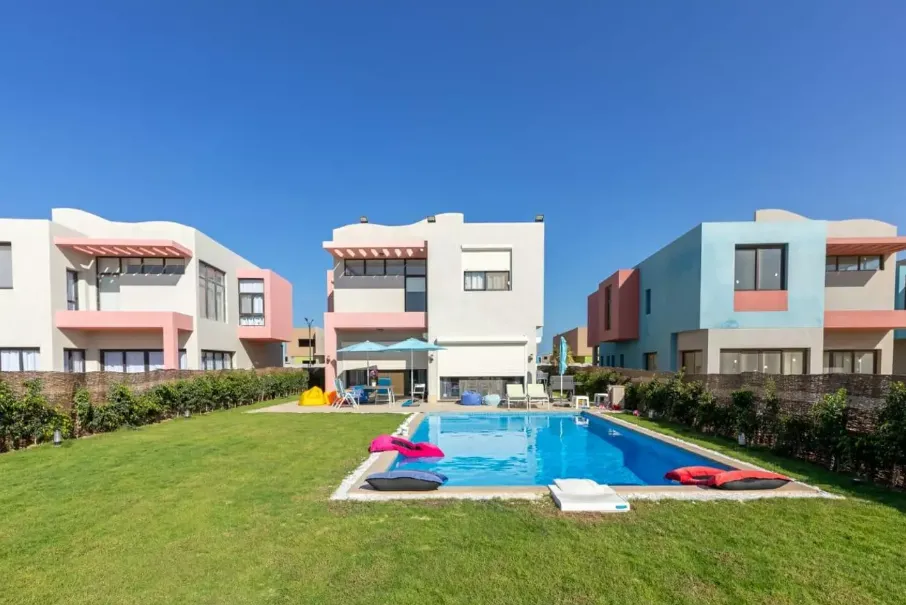 إقتنص الفرصة وأحصل على دوبلكس بمساحة 240 متر في لافيستا باي إيست الساحل الشمالي