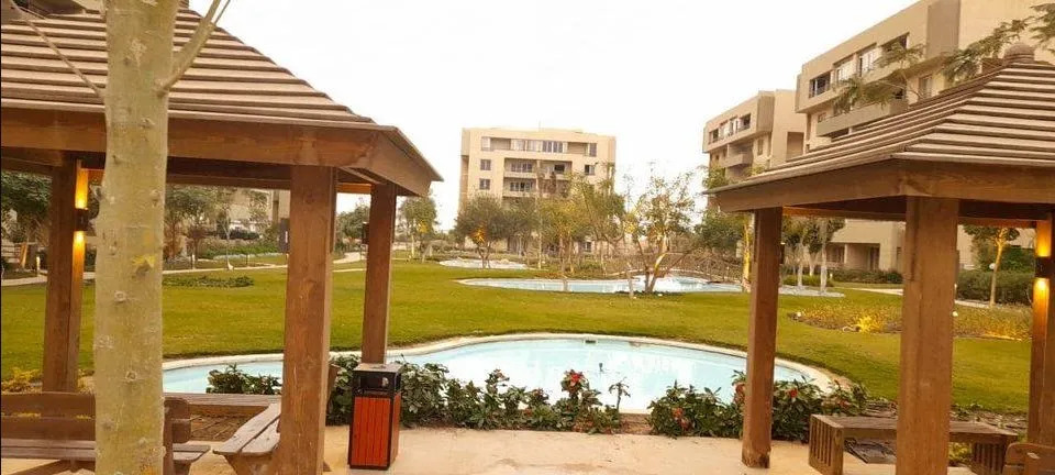 بيوت وفلل للبيع في ذا سكوير 263 متر