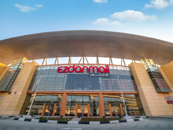 Shops For Sale in Ezdan 143m²