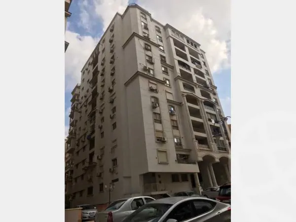 شقق للبيع في البارون سيتي 168 متر