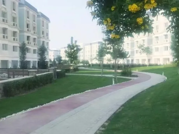 باقل من سعر السوق، شقق للبيع في ماونتن فيو اكتوبر بارك 218 م نصف تشطيب