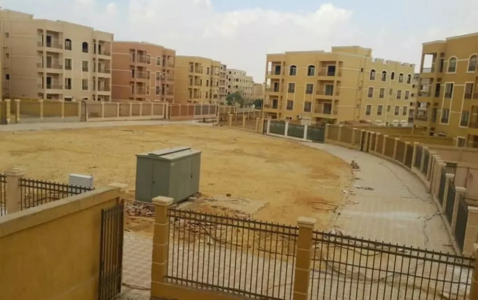 بسعر مغري شقق للبيع في كمبوند حسن علام الشروق 173 م فيو رائع