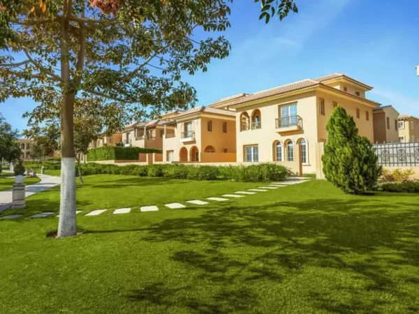 Own Villas in Hyde Park New Cairo From 374m²
