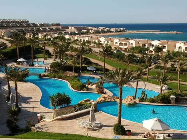 140m Apartment For Sale in a Very Unique Location Within La Vista Ras El Hikma