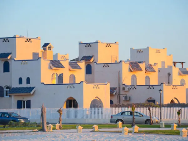 شاليهك 166م في الساحل الشمالي منتجع قرطاج