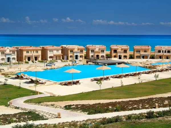 إمتلك فيلا في تلال سول الساحل الشمالي بمساحة 272م