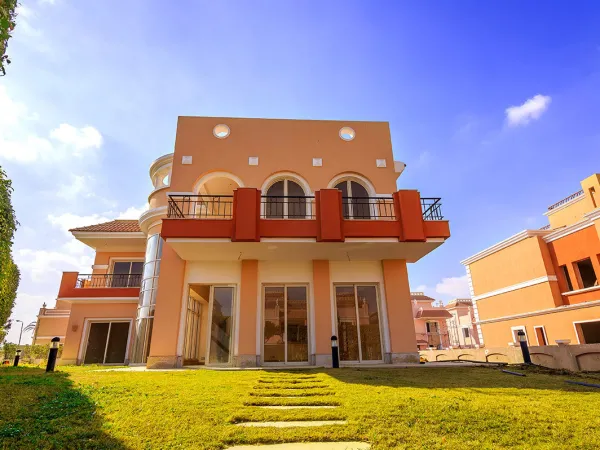 شقتك بمساحة 82م متر في كمبوند كليوباترا بالاس الشروق