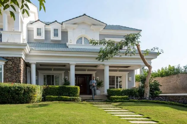 Get A Large Villa 500m² In Mountain View 1 Compound