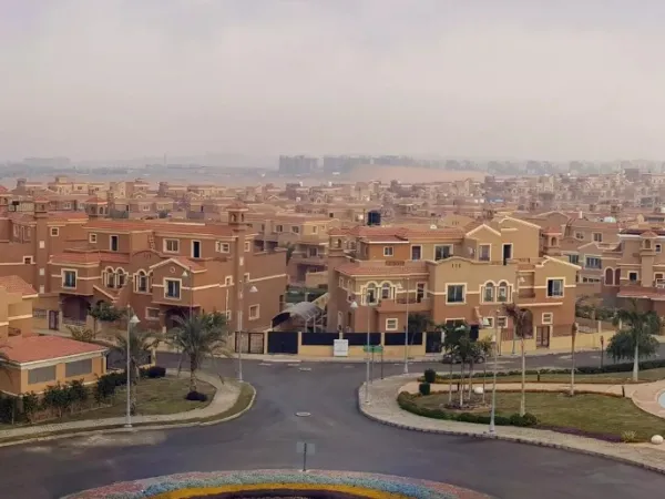 Pay 20% downpayment and receive an Villa in Les Rois New Cairo with space of 450m and 5 Rooms