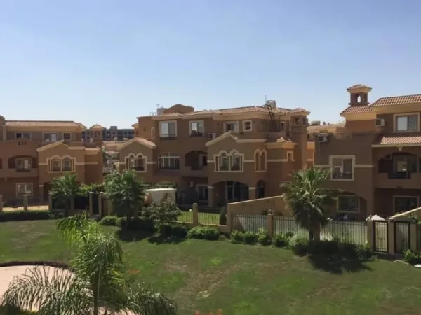 The Cheapest 660m Villa For Sale With Garden in Les Rois New Cairo Compound