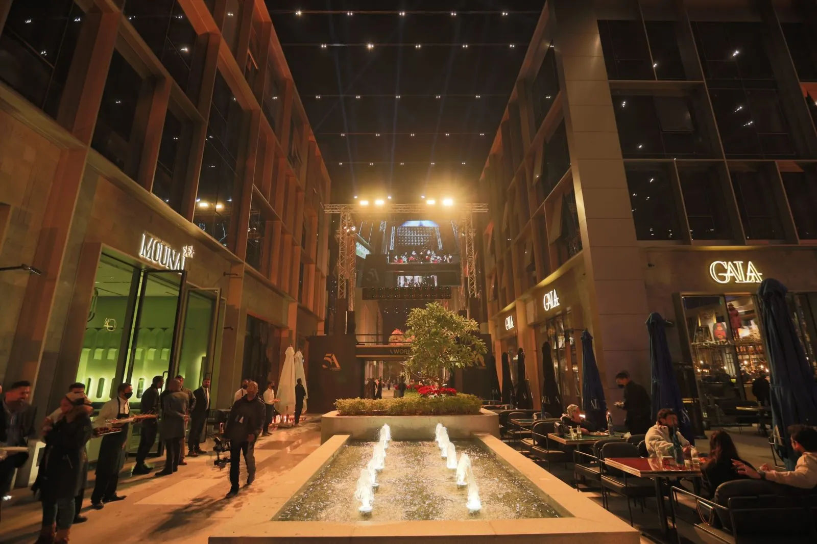 Units With 122 Meters For Reservation In 5A Fifth Settlement Mall