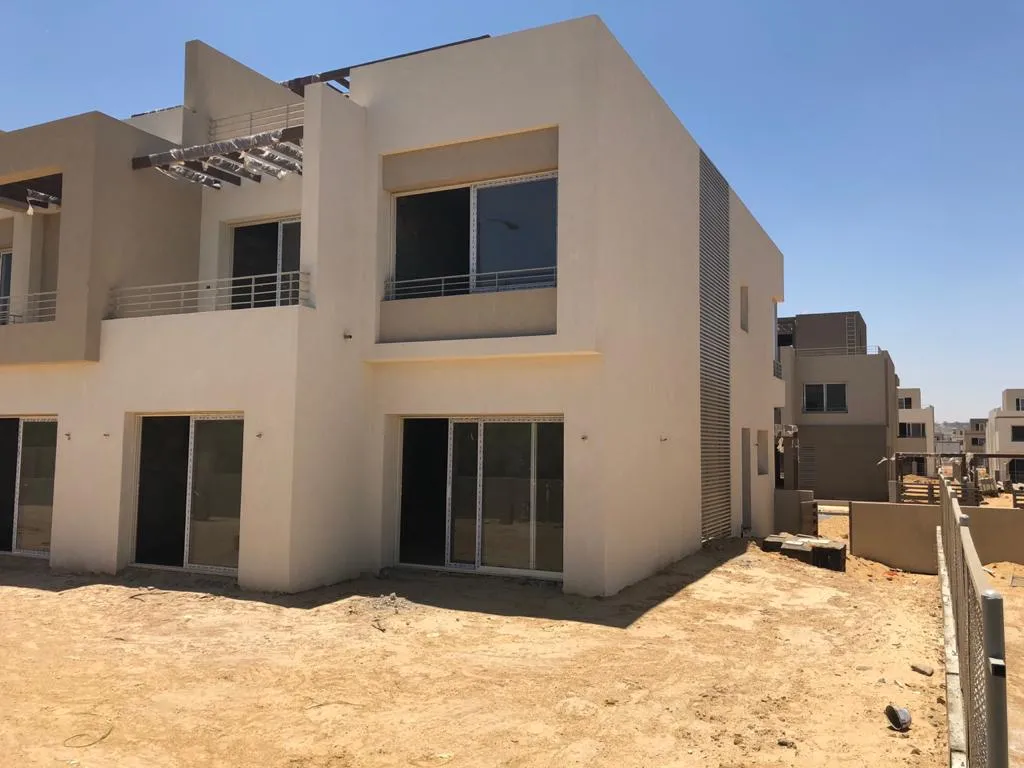 Take Advantage Of Luxury Housing Opportunity In October In Palm Valley