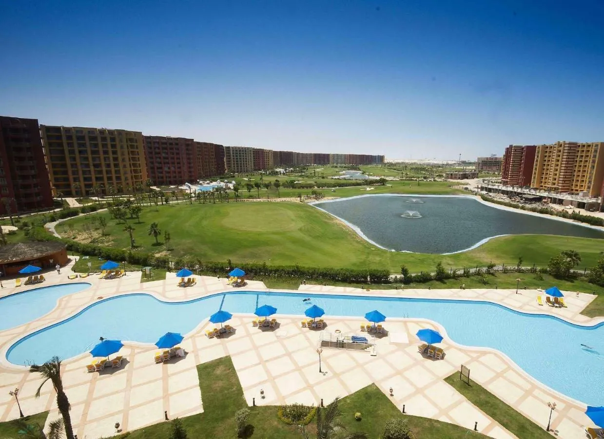 Get A Chalet In Sia Golf Bay Marina With 67m
