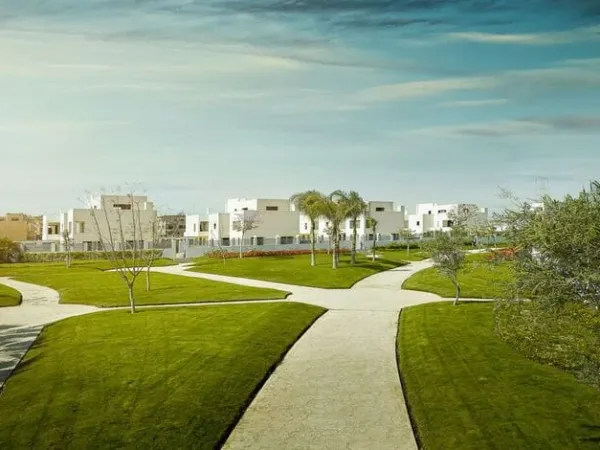 باقل من سعر السوق، فيلا في كليوباترا سكوير 400م تشطيب كامل