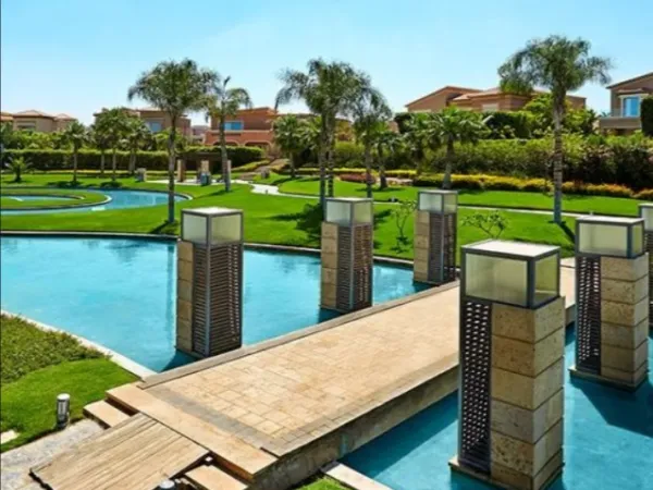 للبيع بالتقسيط فيلاة 266 متر في مشروع سوان ليك