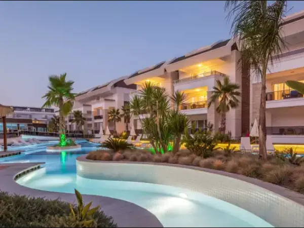 Buy your apartment of 158 meters in Rosail City