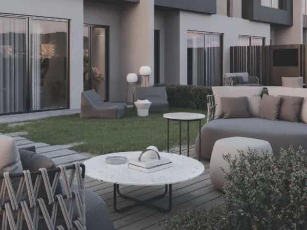 شقة لقطة للبيع 200م في كمبوند ويست وودز بسعر خيالي