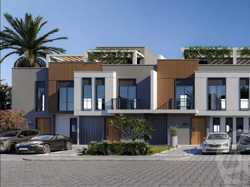 Villas for sale in Lake West 3 Sheikh Zayed 295m²