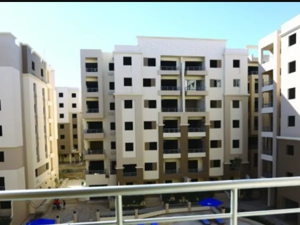 A 169m apartment in La Vida Compound with payment facilities