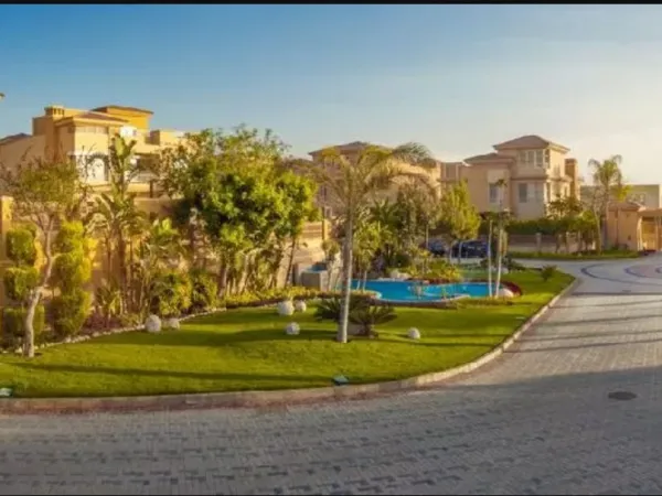 Book a villa in Sheikh Zayed in Jeera Compound