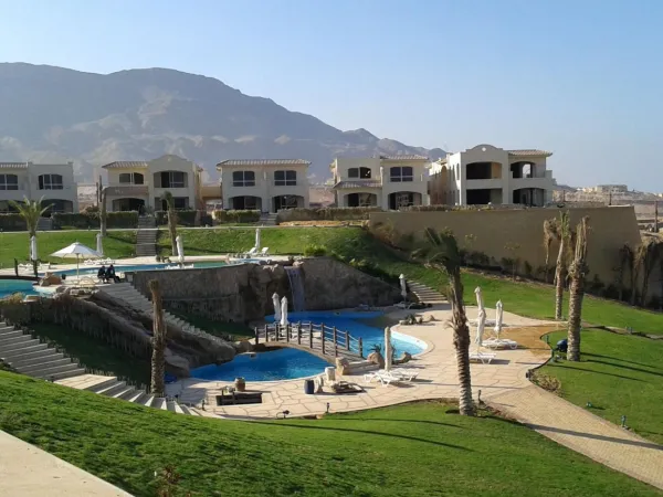 In installments, buy a duplex in La Vista 7 Ain Sokhna with 285 meters