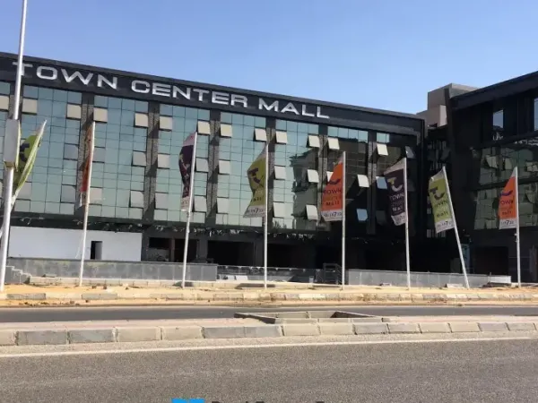 سارع بشراء مكتبك في الشروق بمساحة 95 متر في مول تاون سنتر