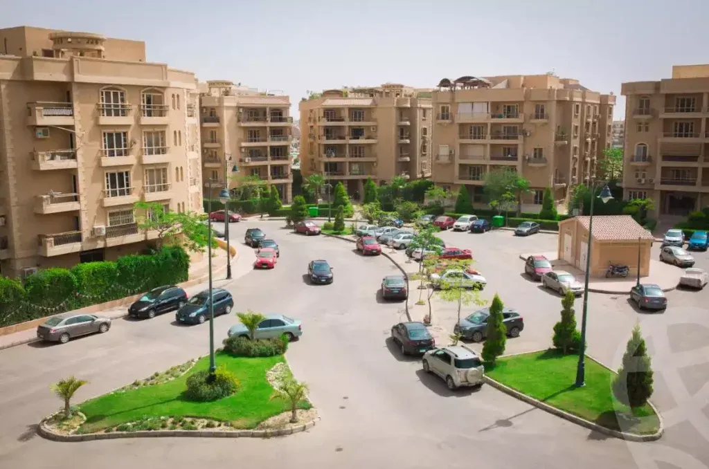 بمساحة 151 متراً بنتهاوس للبيع في كمبوند ديار 1