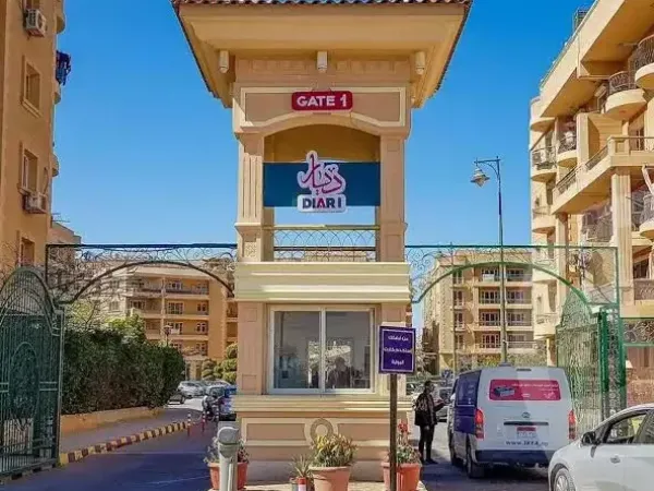 Book your apartment in October in Diar 1 Compound