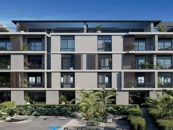 شقة 200 متر مربع للبيع بموقع مُميز جداً وبأقل سعر بكمبوند كيز 52