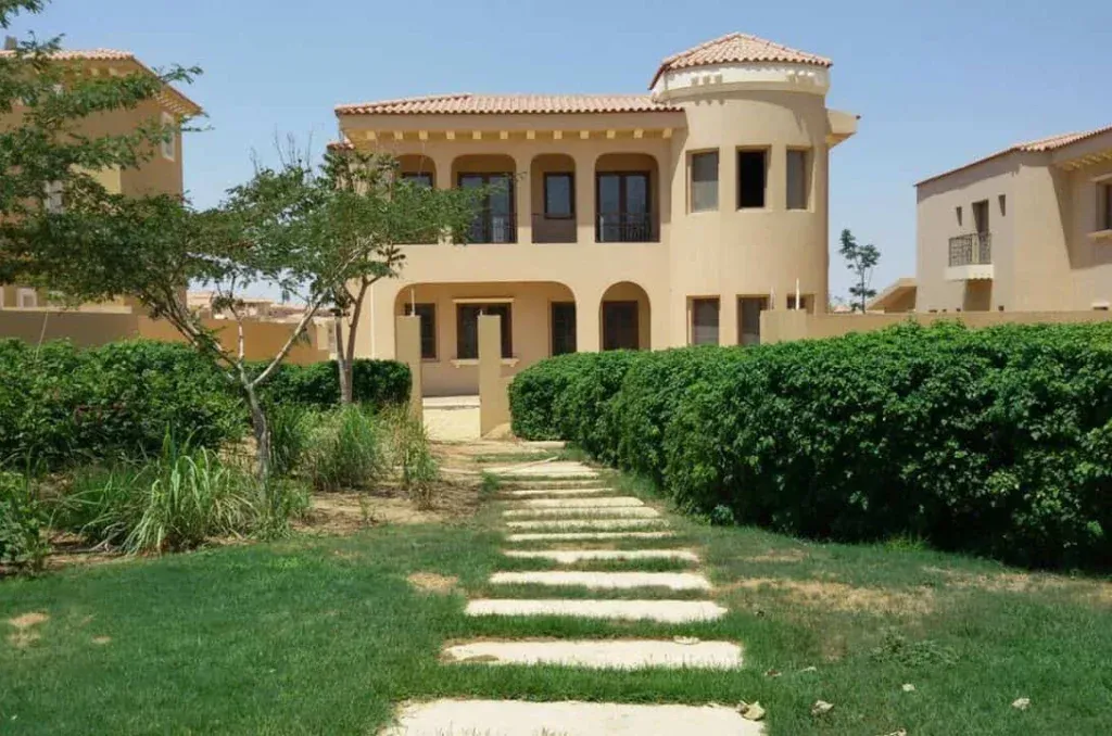 Apartment for sale in Fifth Settlement in Parkway Residence Compound 120 meters
