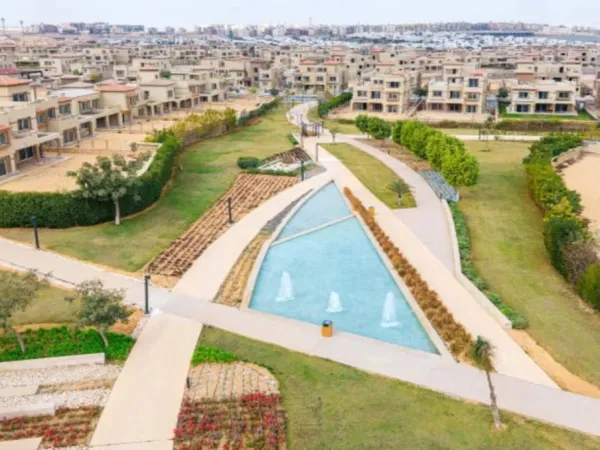 انتهز فرصة السكن الراقي واحجز تاون هاوس في كمبوند بالم هيلز القطامية