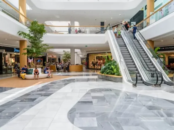 Hurry up and book a clinic at Key Mall whose area starts from 160 square meters