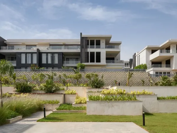 In installments over 5 years own your apartment in West Hills Compound by Inertia with an area of ​​​​100 meters