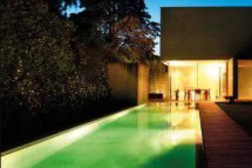 وحدة سكنية بحديقة للبيع في كوست 82 بمساحة 185 م² بالساحل الشمالي