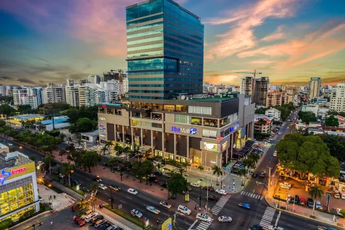 9 m² Store for Sale with Less than Market Price in بلو مول العاصمة