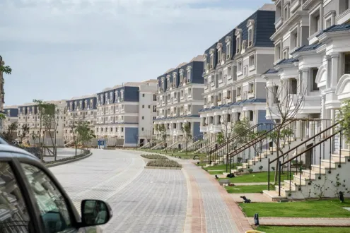 Apartment 200m for sale in A Very privileged location at the lowest price in Mountain View Hyde Park compound Apartment 200m for sale in A Very privileged location at the lowest price in Mountain View Hyde Park compound