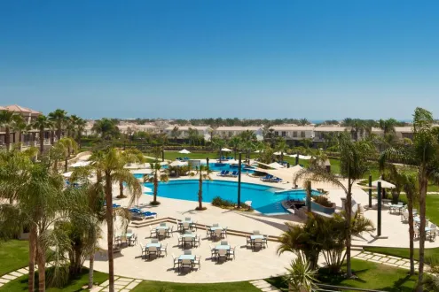 Units with an area of 180m in Little Venice Sokhna for sale
