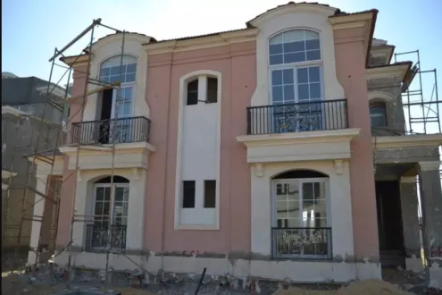 Received A Townhouse In The Largest fifth settlement compounds Layan Sabbour