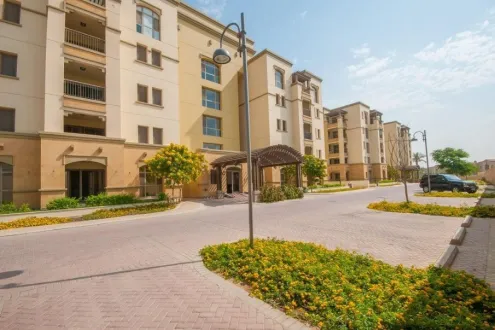 إحجز شقتك في كمبوند اب تاون كايرو بمساحة 221م