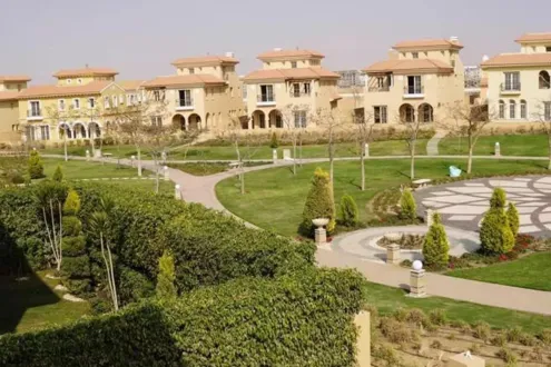 ارخص فلل 324م للبيع فى كمبوند هايد بارك