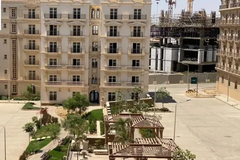 فلل للبيع في هايد بارك التجمع الخامس 375 متراً