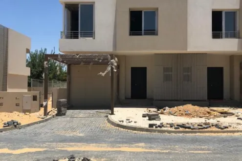 Attractive Price Townhouse 300m in Palm Valley, A Wonderful View