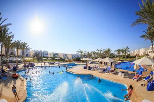 شاليه للبيع 95م في منتجع ايفيا ماونتن فيو الساحل الشمالي بتسهيلات فى السداد شاليه للبيع 95م في منتجع ايفيا ماونتن فيو الساحل الشمالي بتسهيلات فى السداد