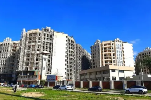 شقة رائعة 200م للبيع في موقع مميز جدا داخل كمبوند انطونيادس